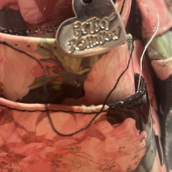 Floral Backpack - Picture 3 of 4